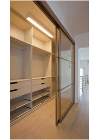 Линейная гардеробная комната с дверями купе Ейск